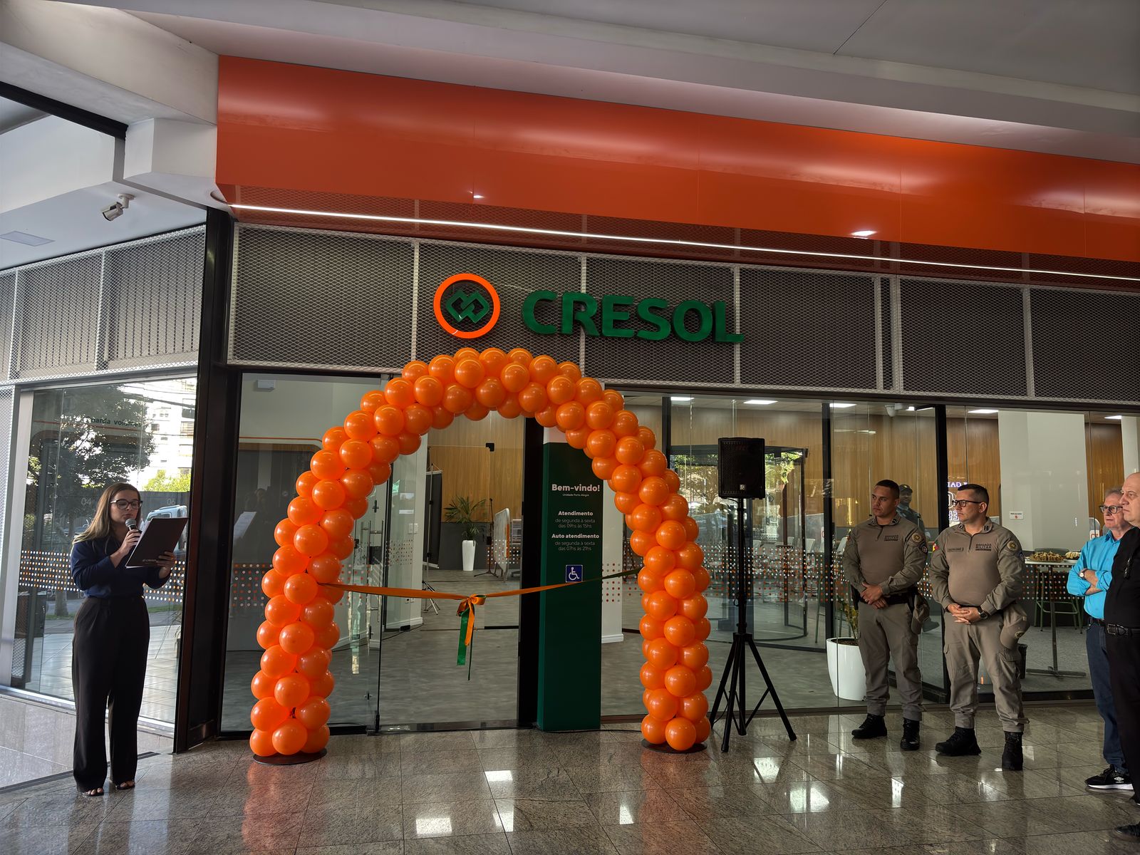Cresol Raiz reinaugura agência em Porto Alegre em novo espaço e reforça compromisso com a comunidade