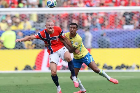 Seleção Brasileira perde por 2 a 1 para a Noruega e está fora da Copa do Mundo