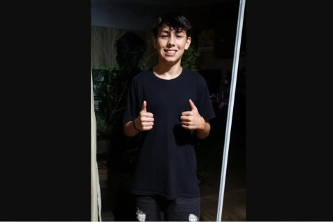 Jovem miraguaiense encontra envelope com R$ 3,8 mil e devolve ao proprietário