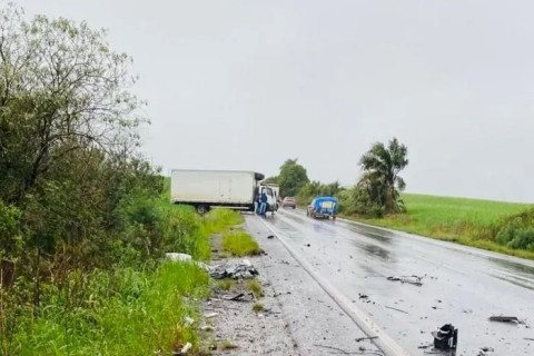 Colisão entre veículo e caminhão resulta em vítima fatal na ERS-342 em Cruz Alta