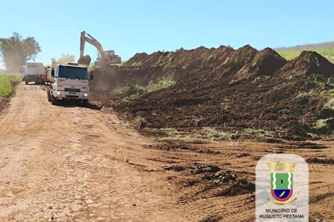 Secretaria de Obras realiza melhorias em estradas do interior