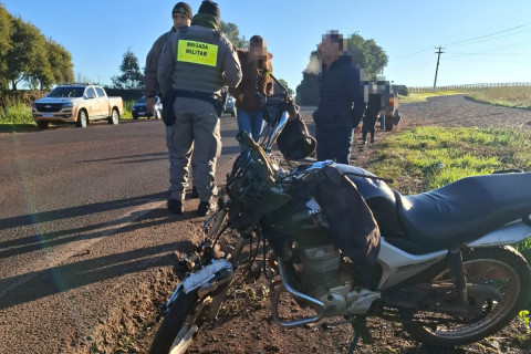 Acedente com caminhonete te e moto na RS 522
