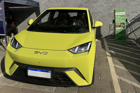 Mercado de veículos elétricos cresce no Brasil impulsionado por economia e sustentabilidade