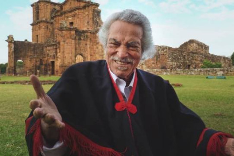 Pedro Ortaça recebe alta hospitalar após ter perna amputada e segue recuperação em casa