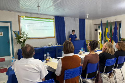 Sicredi incentiva sucessão no campo com apoio à formação técnica de jovens