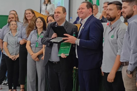 FETAG-RS realizou nesta sexta-feira  Solenidade de Transmissão de Presidência