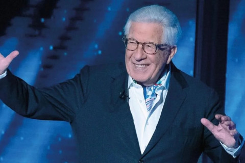 Morre Peppino di Capri, autor de sucessos como “Champagne”, aos 86 anos